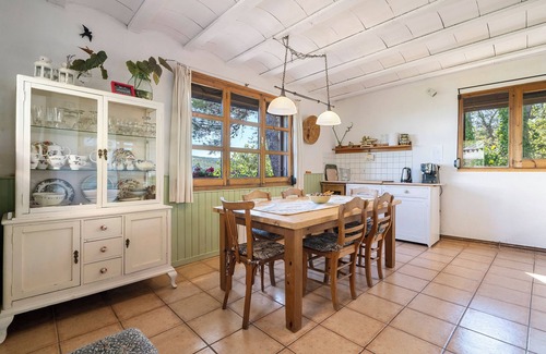 Montreal House | Chalet 'Mariti' with Sea View, Private Terrace and Wi-Fi