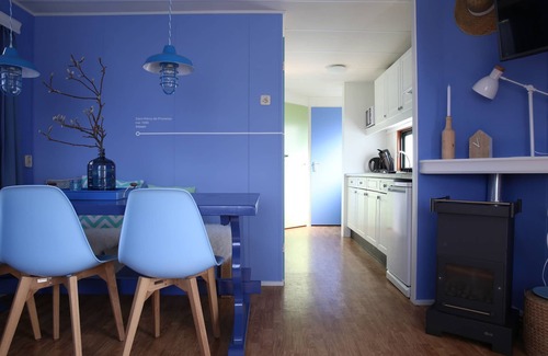 Udenhout Ski Chalet | Chalet Near Drunense Dunes in Van Gogh Style