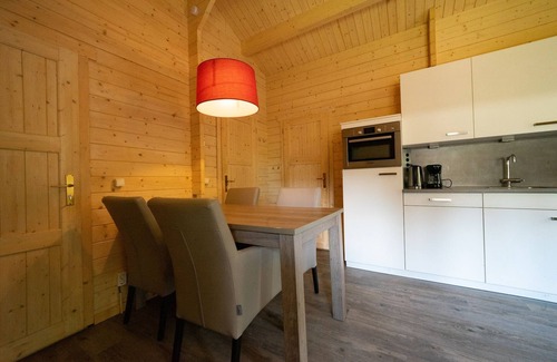 Maarn Ski Chalet | Chalet near Utrecht with combimicrowave