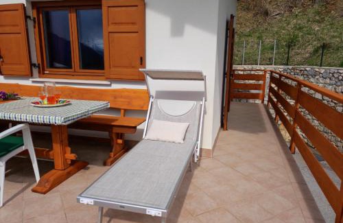 Madruzzo Ski Chalet | Chalet nel bosco con lago e panorama mozzafiato