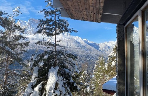 Borca di Cadore Ski Chalet | Chalet nestled in the woods a few minutes from Cortina d 'Ampezzo
