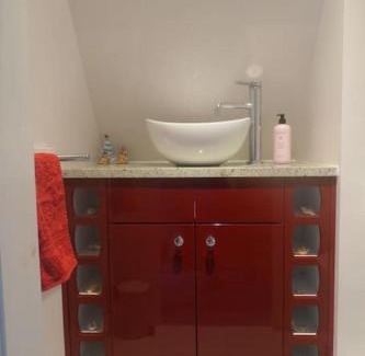 Martin Apartment | Chalet Number 9 Kingsdown Holiday Park