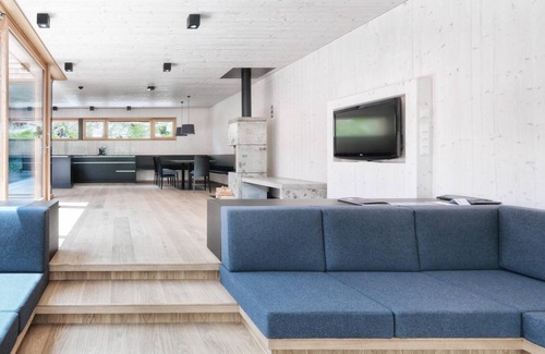 Großdorf Ski Chalet | Chalet Resort near Lake