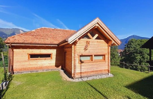 Ovaro Ski Chalet | Chalet Ridente con Patio al Gufo