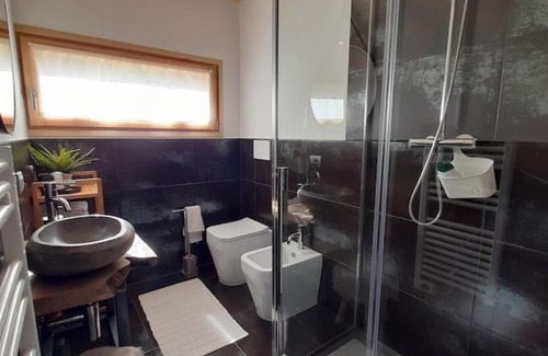 Ovaro Ski Chalet | Chalet Ridente con Patio al Gufo