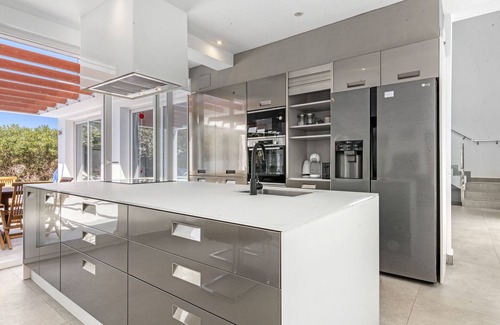 Javea Ski Chalet | Chalet 'Senna' with Mountain View, Wi-Fi and Air Conditioning