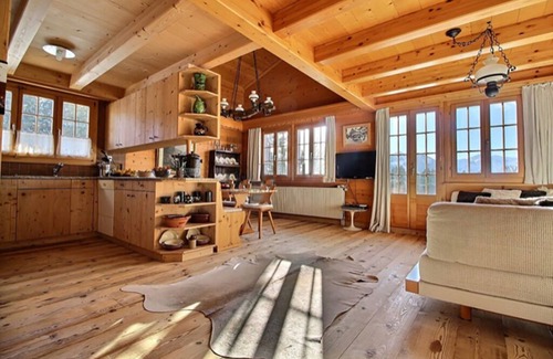 Schoenried Ski Chalet | Chalet Soldanella (10 Guests) - Gstaad