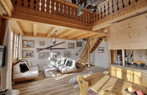 Schoenried Ski Chalet | Chalet Soldanella (10 Guests) - Gstaad