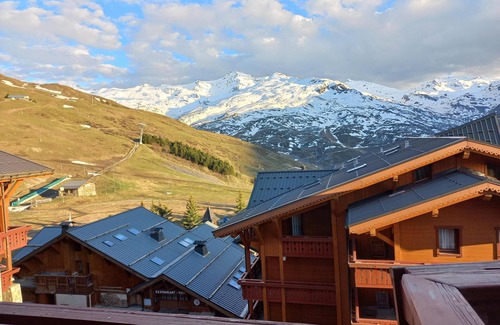 Reberty Apartment | Chalet style, on slopes, balcony, pool, view