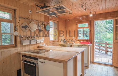 St. Luc Apartment | Chalet typique situé sur la route de Chandolin. Entrée avec vestiaire, salle de jeux avec babyfoot,