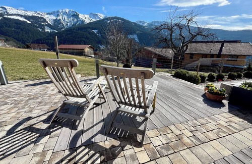 Pill Ski Chalet | Chalet with mountain view & sauna ski-in ski-out