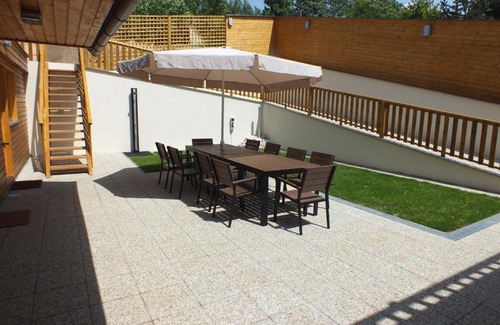 Ceska Ves Apartment | Chalets under Falcon Ridge