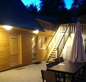Ceska Ves Apartment | Chalets under Falcon Ridge