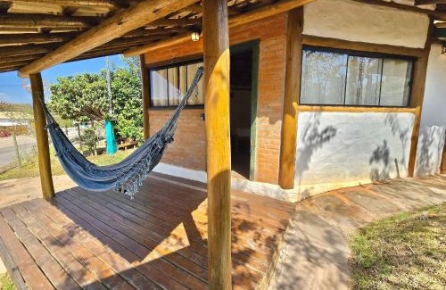 Carrancas Ski Chalet | Chalezinho Mata Virgem - perto do centro e cachoeiras, cozinha completa e churrasqueira