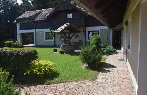 Kamenice nad Lipou Apartment | Chalupa U Ptáčků