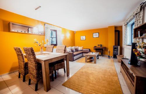 Kamenice nad Lipou Apartment | Chalupa U Ptáčků