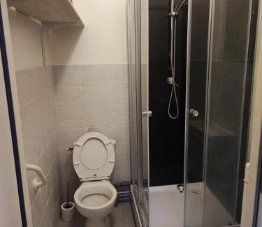 Saint-Vallier Apartment | Chambre 2 personnes