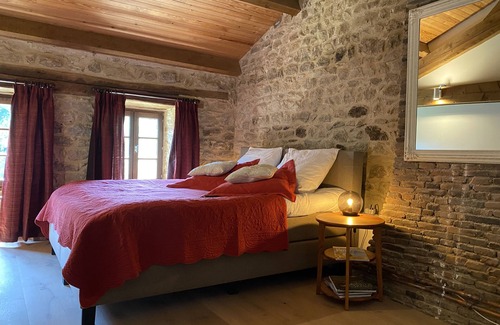 Ambert Bed & Breakfast | Chambre d hôtes La Vaisse
