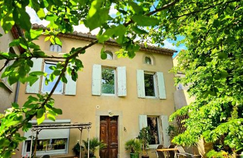 Puicheric Bed & Breakfast | Chambre d'hôtes Les Berges de l'Aude - B&B - Proche Canal du midi & Carcassonne