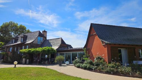 Saint-Cyprien-sur-Dourdou Bed & Breakfast | Chambre d'Hotes Le Ponsonnet