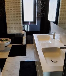 Laken House | Chambre deluxe au 2ème étage, chambre double au 4ème étage NOT A HÔTEL