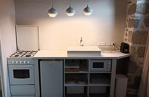 Junhac House | Chambre indépendante - style studio - avec jardin à la campagne