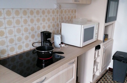 Savigne-lʼEveque House | Chambre parquet flottant