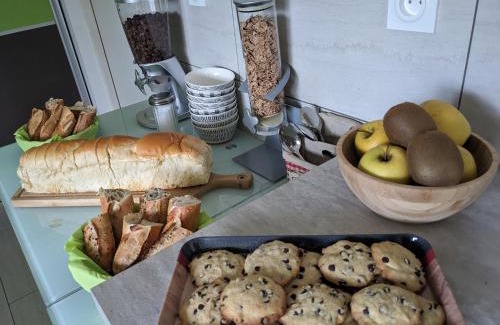 Chambretaud Bed & Breakfast | Chambres d'hôtes Le Cerisier