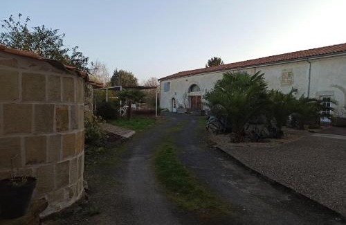 Gemozac Bed & Breakfast | Chambres d'hôtes - Le Clos de Gémozac