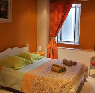 Saint-Bressou Bed & Breakfast | Chambres d'hôtes Par Hasard