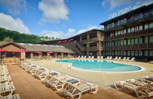 Seven Springs Apartment | Champion Hotel | King Suite + Separate Living Area