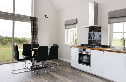 Aberdeen Cottage | CHANCE INN LODGE, family friendly, luxury holiday cottage in Balmedie