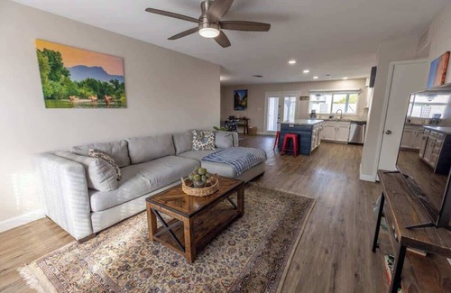 Chandler House | Chandler Oasis : 4BR Home Pool w/Backyard Paradise