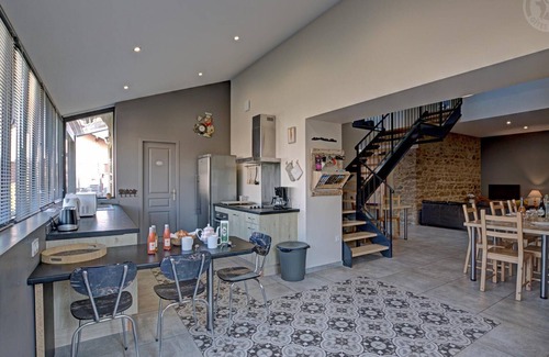 Chazelles-sur-Lyon Cottage | Chapi de la Châtelaine: Charming family cottage in Chazelles-sur-Lyon