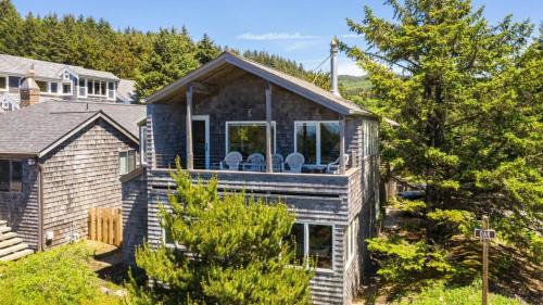 Cannon Beach House | Chapman Cove by AvantStay Gorgeous Beach Bungalow w Sauna
