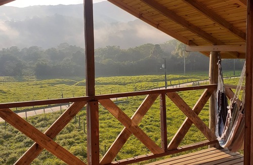 Santo Amaro da Imperatriz Ski Chalet | Charming chalet in Santo Amaro da Imperatriz, Pets are welcome.