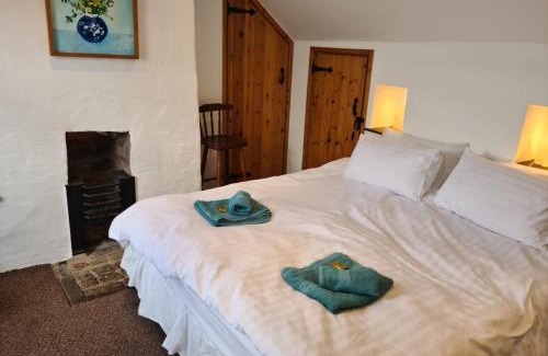 Church Stoke House | Character cottage with spectacular views