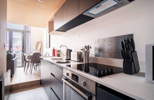 Old Trafford Apartment | Characterful 2 Bedroom Apartment in Manchester
