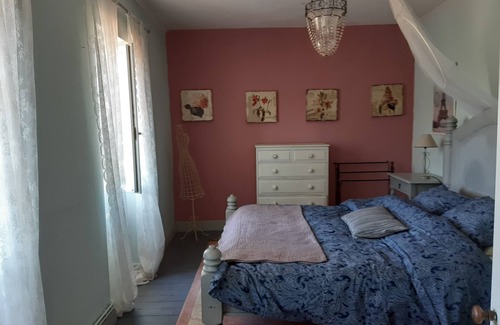 Saint-Georges-Antignac House | Charentais country house with swimming pool in the heart of the vineyards