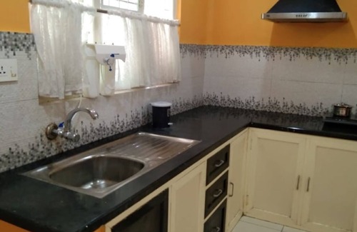 Kunnamkulam Cottage | Charis Guest House 2 bed/1 bath near Guruvayur in Kunnamkulam