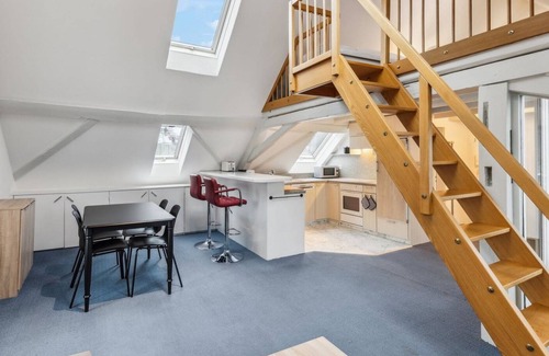 Dietikon District Apartment | Charm and Comfort: Our Cozy Apt in Dietikon