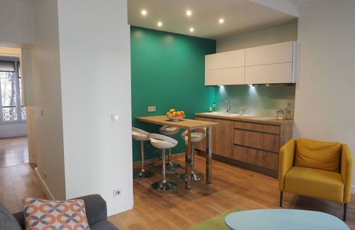 Saint-Lambert Apartment | Charm and garden view, in the center of Paris, near Montparnasse