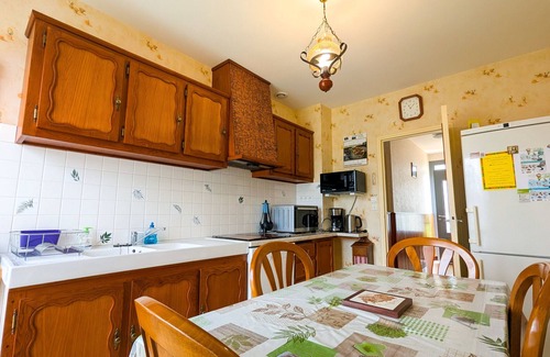 Le Pont-Chretien-Chabenet Cottage | Charming Cottage in Berry: Near Brenne Park, Countryside Views, Fishing, and Historic Attractions