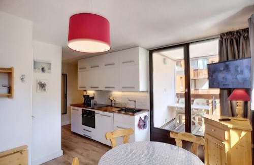 Les Bruyeres Apartment | Charmant 2P rénové 4 pers, sud, balcon, ski aux pieds, Les Menuires - FR-1-178-137