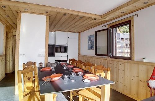 Les Menuires Apartment | Charmant Appart 3 pièces avec cabine, skis aux pieds, parking inclus - FR-1-344-796