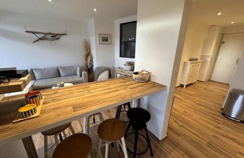La Croix-Valmer Apartment | Charmant appartement rénové au calme avec jardin, à 100m des commerces - FR-1-726-56