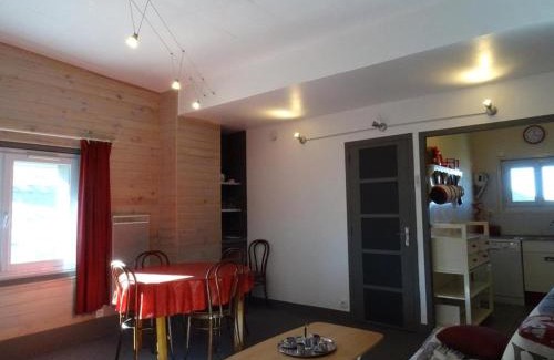 Arette Apartment | Charmant Appartement 3 Pièces à Arette - 2 Chambres, Casiers à Skis, Parkings Gratuits - FR-1-602-26