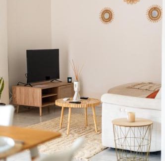 Komo-Mondah Apartment | Charmant appartement Avorbam près de Bâti plus