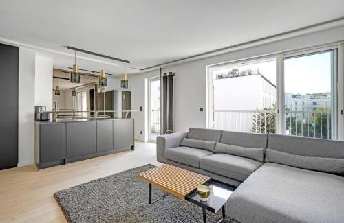 Faubourg Saint-Germain Apartment | Charmant Appartement vue Tour Eiffel