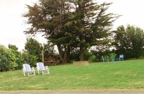 Vaire House | Charmant Gîte Rénové avec Jardin Privé, Cheminée et WiFi à Vairé, Vendée - FR-1-426-411